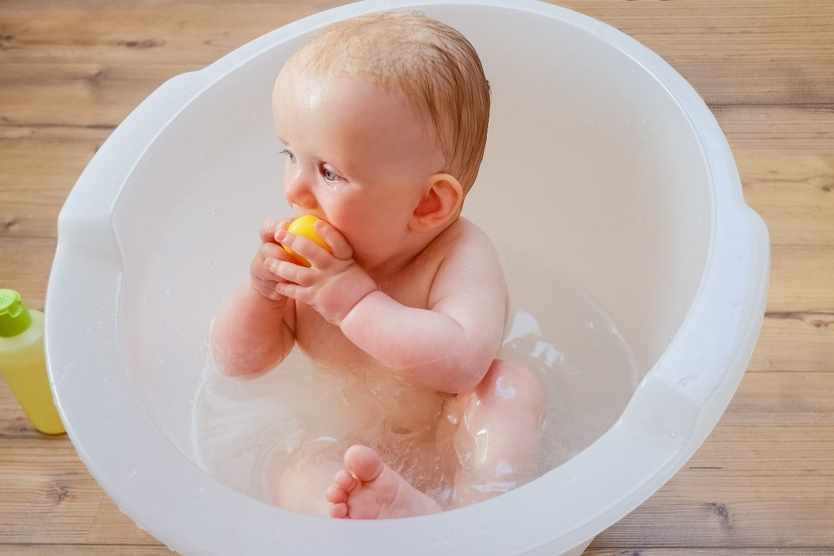 The right way to bathe a baby