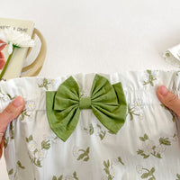 Load image into Gallery viewer, Baby Girls Flower Bow Print Rompers Wholesale 23071278
