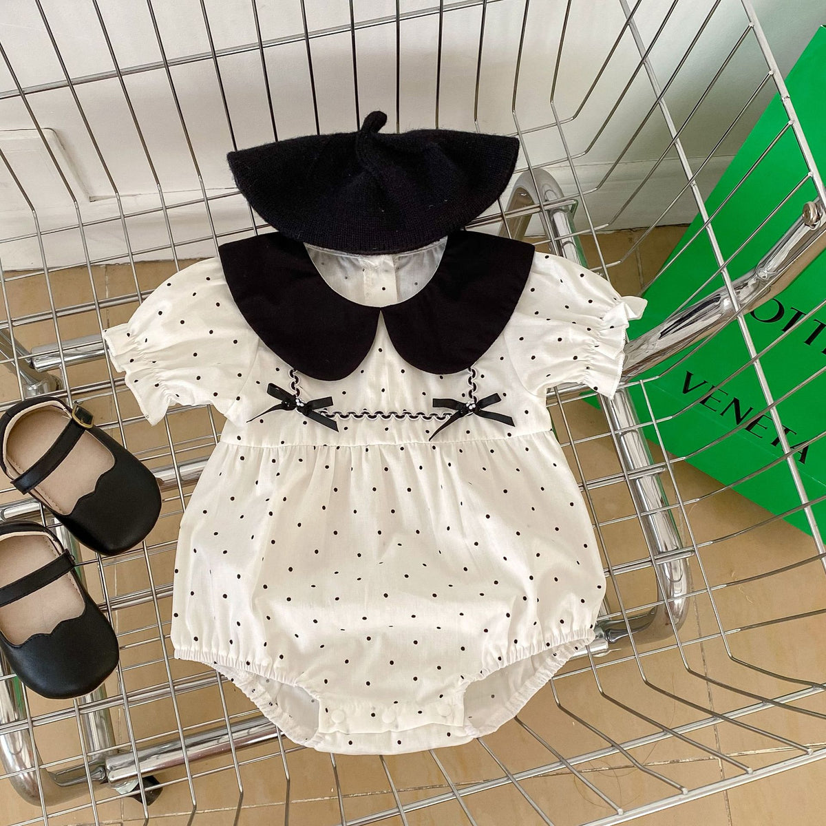 Baby Girls Polka dots Rompers Wholesale 23071293