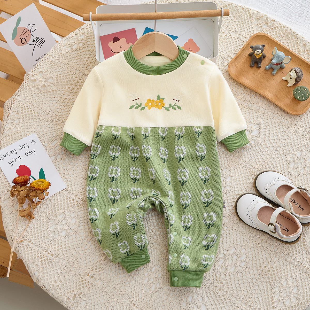 Baby Girls Color-blocking Flower Jumpsuits Wholesale 23101982