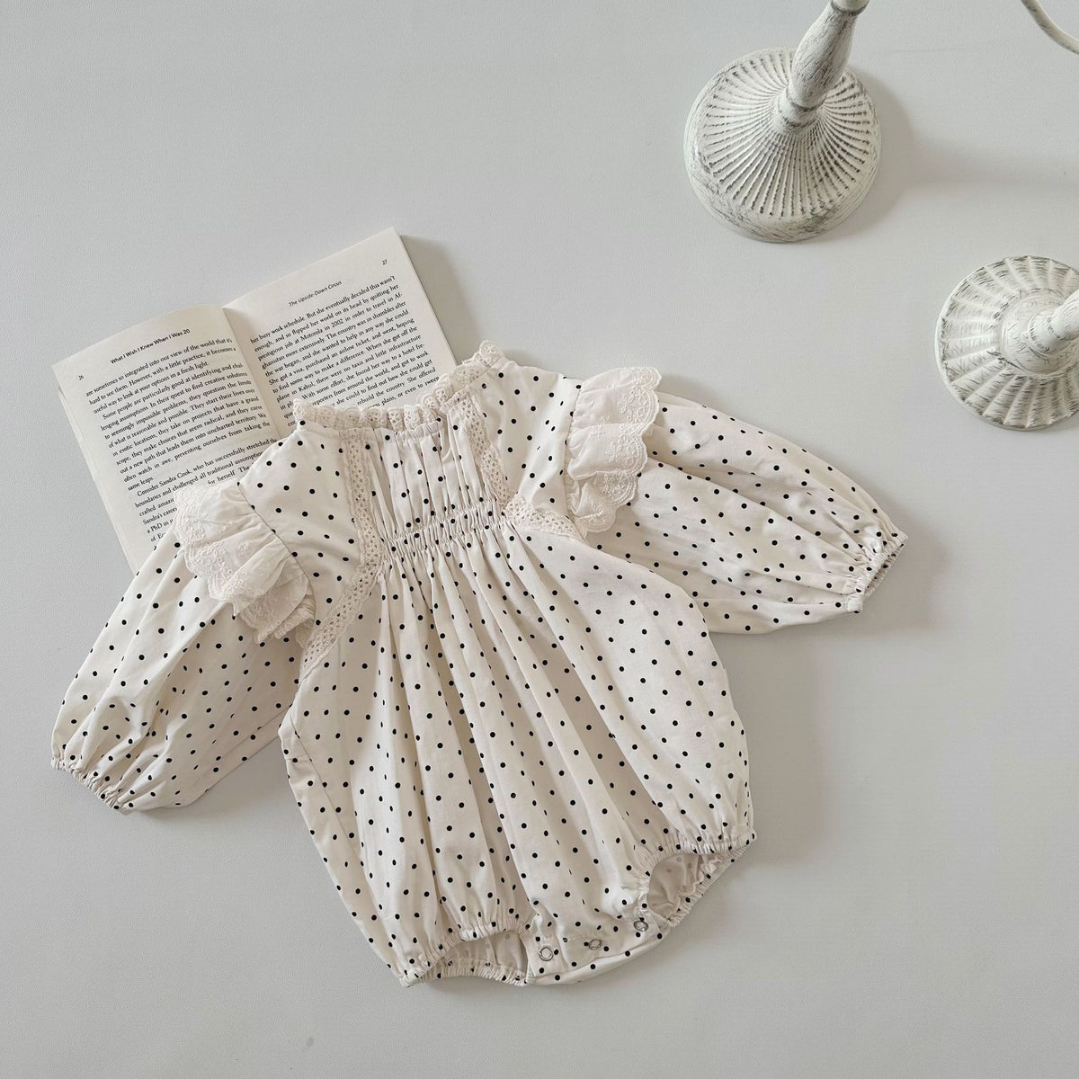 Baby Girls Solid Color Polka dots Rompers Wholesale 240301117