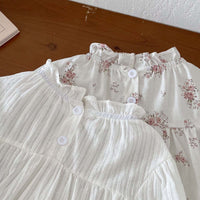 Load image into Gallery viewer, Baby Girls Solid Color Flower Rompers Wholesale 240409275
