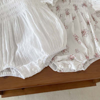 Load image into Gallery viewer, Baby Girls Solid Color Flower Rompers Wholesale 240409275
