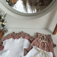 Load image into Gallery viewer, Baby Girls Solid Color Muslin&amp;Ribbed Rompers Wholesale 25021030
