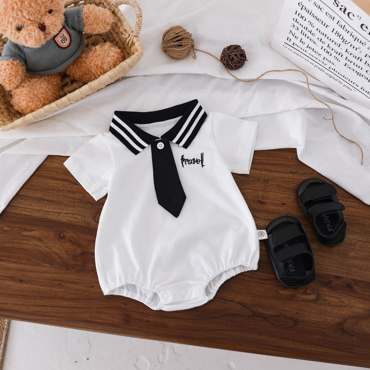 Baby Girls Boys Color-blocking Embroidered Rompers Wholesale 25060474