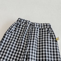 Load image into Gallery viewer, 2 Pieces Set Baby Kid girls Black White Gingham Ruffle Sleeveless Top And Wide Leg Cropped Pants Wholesale 26051119

