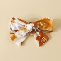 Load image into Gallery viewer, 2 Pieces Set Baby Girls Letters Print Rompers And Flower Shorts Wholesale 20240407
