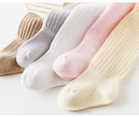 Load image into Gallery viewer, Baby Girls Solid Color Spanish Accessories Socks Wholesale 22030237
