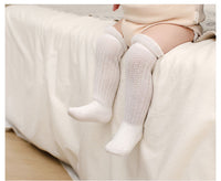 Load image into Gallery viewer, Baby Girls Solid Color Spanish Accessories Socks Wholesale 22030237
