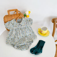 Load image into Gallery viewer, 2 Pieces Set Baby Girls Flower Print Tops And Shorts Wholesale 220302412
