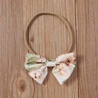 Load image into Gallery viewer, 3 Pieces Set Baby Girls Solid Color Muslin&amp;Ribbed Print Tops Flower Rompers And Bow Headwear Wholesale 220315197
