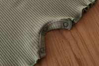 Load image into Gallery viewer, Baby Girls Solid Color Rompers Wholesale 220402179
