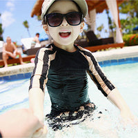 Load image into Gallery viewer, 2 Pieces Set Kid Girls Beach Striped Tops Swimwears And Shorts Wholesale 22042907
