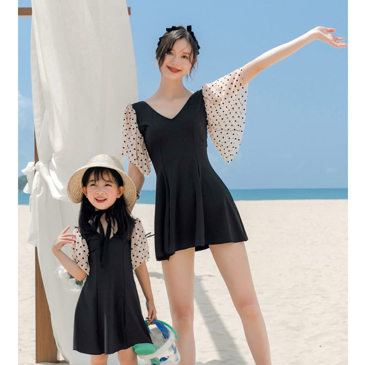 Mommy And Me Polka dots Print Beach Swimwears Wholesale 220520124