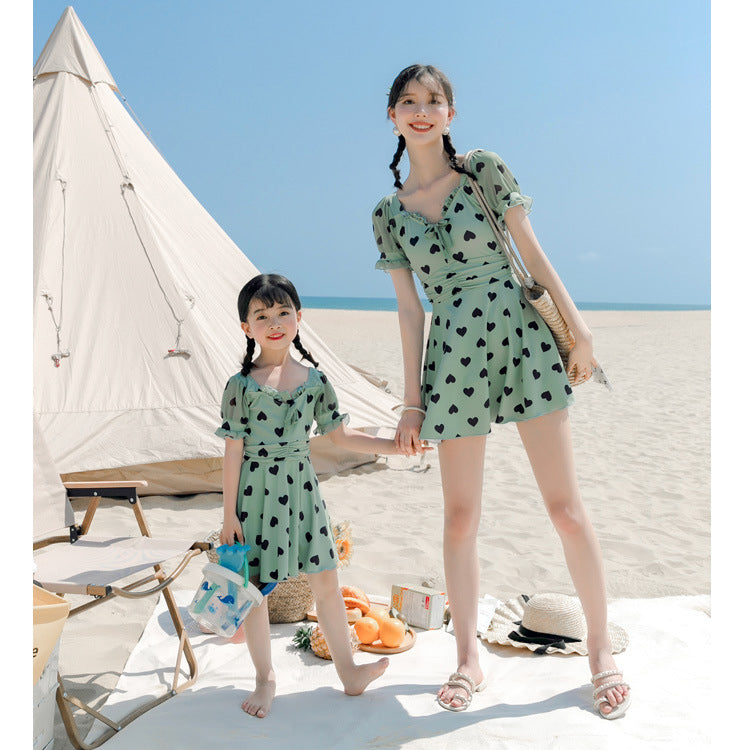 Mommy And Me Love heart Print Beach Swimwears Wholesale 220520125
