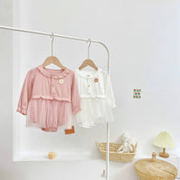 Load image into Gallery viewer, Baby Kid Girls Solid Color Flower Lace Muslin&amp;Ribbed Rompers Wholesale 220526164
