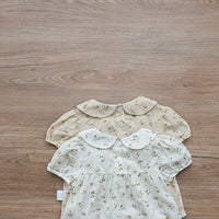 Load image into Gallery viewer, 2 Pieces Set Baby Girls Flower Print Tops And Shorts Wholesale 220526318
