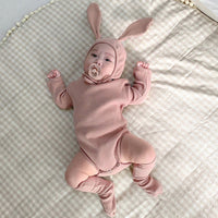 Load image into Gallery viewer, 3 Pieces Set Baby Unisex Solid Color Muslin&amp;Ribbed Rompers And Socks And Hats Wholesale 22053104
