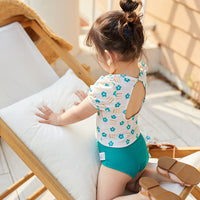 Load image into Gallery viewer, 3 Pieces Set Baby Kid Girls Flower Print Tops Solid Color Shorts And Hats Wholesale 220606137
