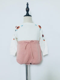 Load image into Gallery viewer, Baby Girls Color-blocking Flower Crochet Rompers Wholesale 22081703
