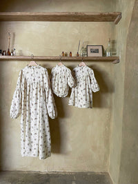 Load image into Gallery viewer, Baby Girls Solid Color Flower Print Rompers Wholesale 220920299
