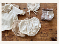 Load image into Gallery viewer, 2 Pieces Set Baby Unisex Cartoon Tops And Solid Color Shorts Wholesale 220920317
