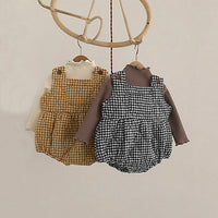 Load image into Gallery viewer, Baby Girls Checked Rompers Wholesale 22102104
