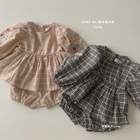 Load image into Gallery viewer, 2 Pieces Set Baby Girls Checked Embroidered Tops And Shorts Wholesale 22102153
