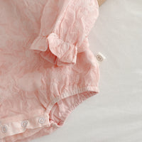 Load image into Gallery viewer, Baby Girls Flower Rompers Wholesale 23011126

