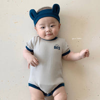 Load image into Gallery viewer, Baby Unisex Letters Rompers And Headwear Wholesale 230114225
