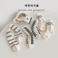 Load image into Gallery viewer, Unisex Striped Checked Accessories Socks Wholesale 230114302

