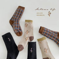 Load image into Gallery viewer, Unisex Plant Embroidered Print Accessories Socks Wholesale 230114353
