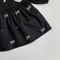 Load image into Gallery viewer, Baby Girls Flower Embroidered Rompers Wholesale 23020816
