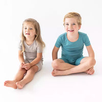 Load image into Gallery viewer, 2 Pieces Set Baby Kid Unisex Solid Color T-Shirts And Shorts Wholesale 230303274
