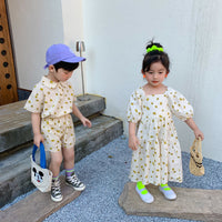 Load image into Gallery viewer, 2 Pieces Set Baby Kid Unisex Flower Print Shirts And Shorts Wholesale 23031514
