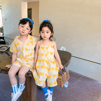 Load image into Gallery viewer, 2 Pieces Set Baby Kid Girls Love heart Print Shirts And Shorts Wholesale 23031519
