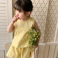 Load image into Gallery viewer, 2 Pieces Set Baby Kid Girls Flower Embroidered Tops And Shorts Wholesale 230321303
