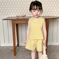 Load image into Gallery viewer, 2 Pieces Set Baby Kid Girls Flower Embroidered Tops And Shorts Wholesale 230321303
