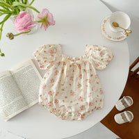 Load image into Gallery viewer, Baby Girls Flower Bow Print Rompers Wholesale 230403261
