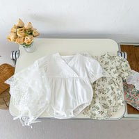 Load image into Gallery viewer, Baby Girls Flower Print Rompers And Hats Wholesale 230403377
