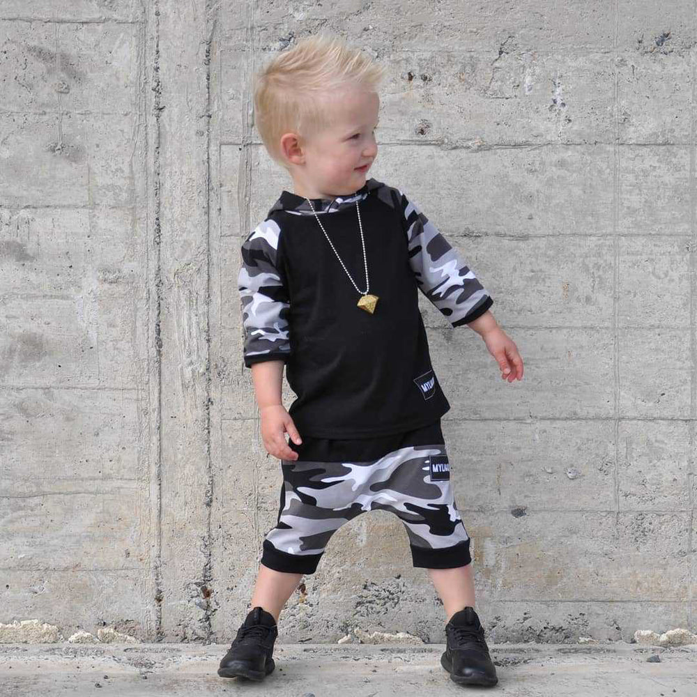 2 PCS Kid Boy Letter Camo Half Sleeve Hooded With Shorts Outfit Wholesale 50102515