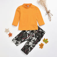 Load image into Gallery viewer, 2 Pieces Set Baby Kid Girls Solid Color Tops And Camo Pants Wholesale 38597496

