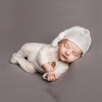 Load image into Gallery viewer, 2 Pieces Newborn Photography Solid Color Footed Jumpsuit With Hat Wholesale 23112307

