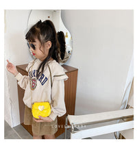 Load image into Gallery viewer, Kid Girl Love Heart Graphic Crossbody Bag Wholesale 10675760
