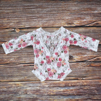 Load image into Gallery viewer, Newborn Girl Lace Bodysuit Photo Prop Clothing Wholesale 53102366
