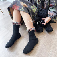Load image into Gallery viewer, Girl Socks Foral Trim Wholesale 01961271
